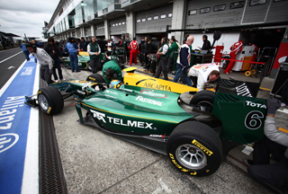 Esteban califica Octavo para la primera carrera en Nurburgring