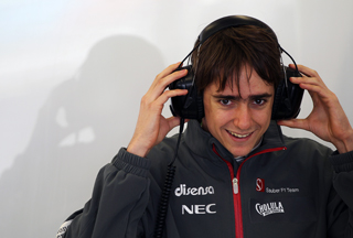 Esteban se reporta listo desde la India para apoyar a su equipo Sauber