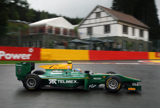Esteban califica en el top ten para la primera carrera en Blgica