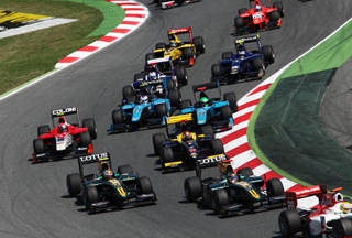 Race incident stops Esteban
