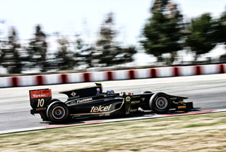 Esteban and his Team Lotus GP completed their program for the first day at Barcelona